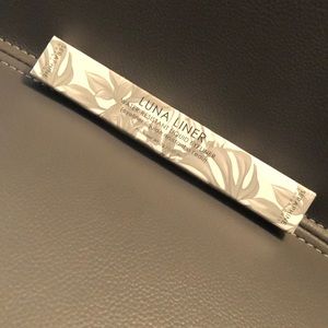 Luna Liner - Water-Resistant Liquid Eyeliner